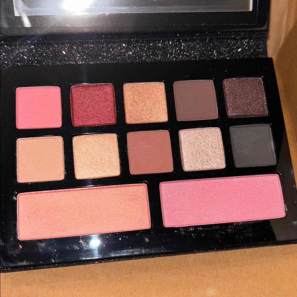 Lancome Black Glitter eyeshadow palette